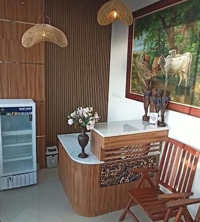 The Cabin Hotel Ambasador Yogyakarta Exterior photo