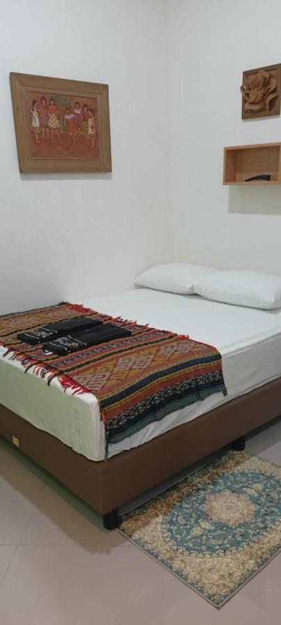 The Cabin Hotel Ambasador Yogyakarta Exterior photo